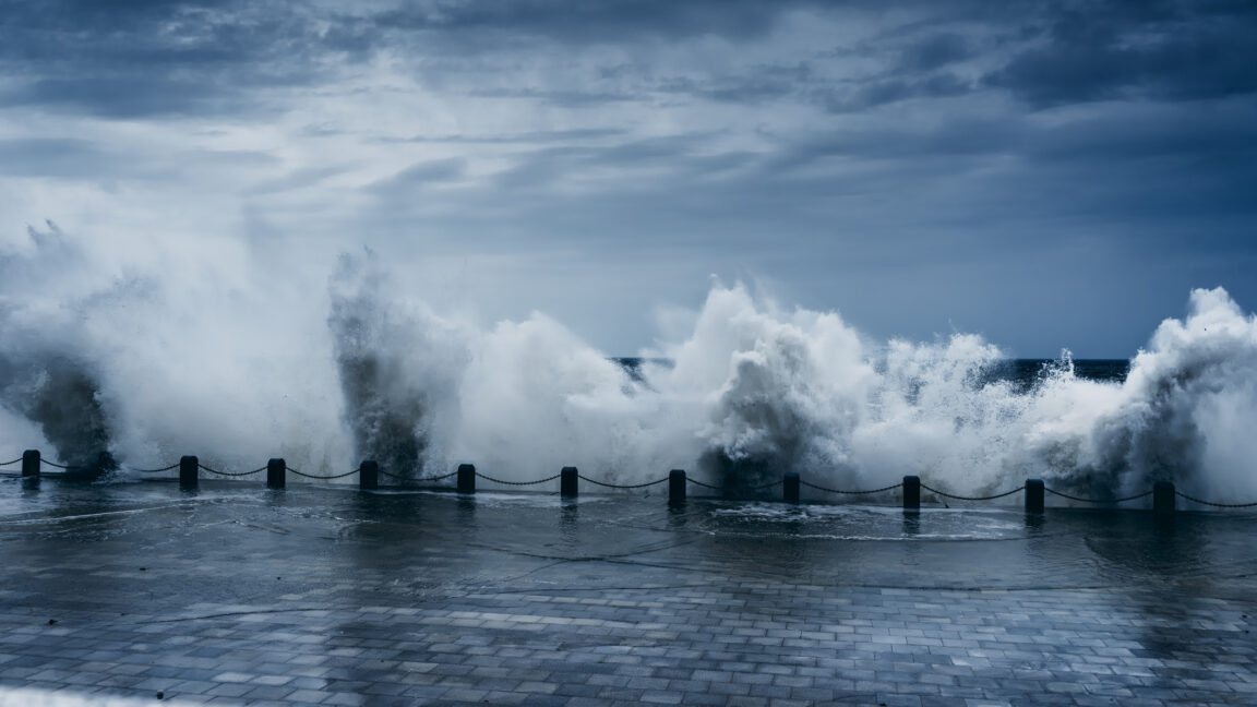 Source-feed image associated with The report oil companies are worried about: Climate attribution science