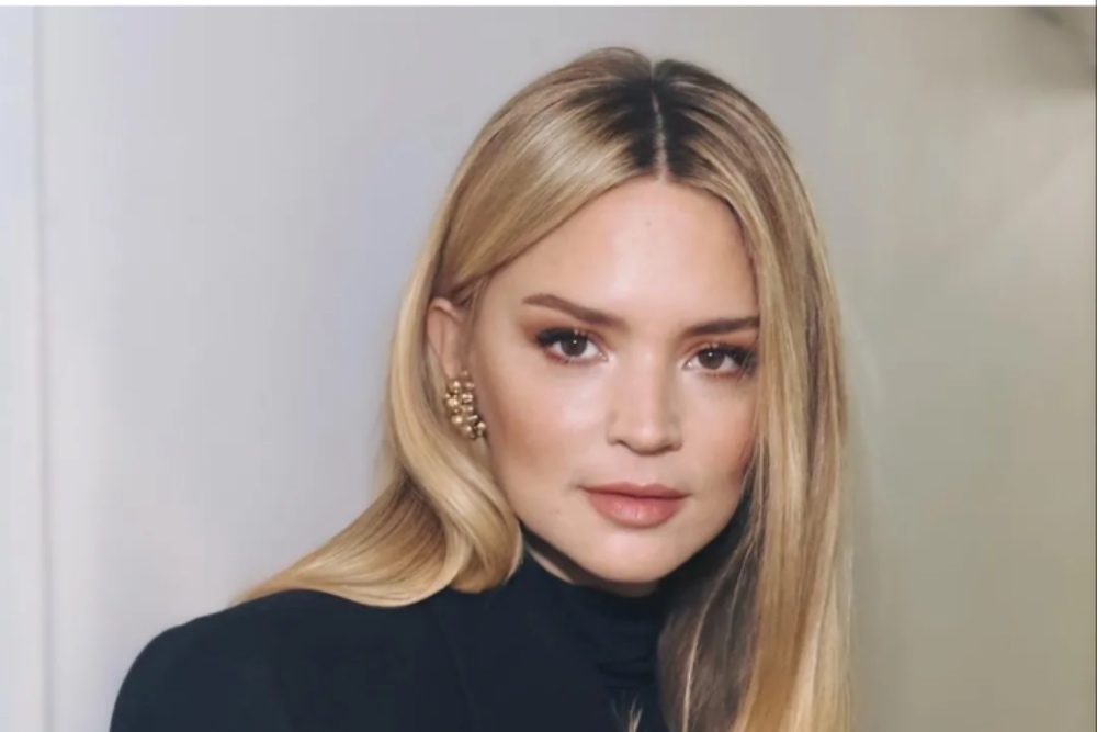 Source-feed image associated with Virginie Efira – a ‘Showgirls’ Fan – Enjoyed the ‘Benedetta’ Controversy: ‘When Verhoeven Said There Would Be Lesbian Sex Scenes, I Just Replied: ‘No Problem’