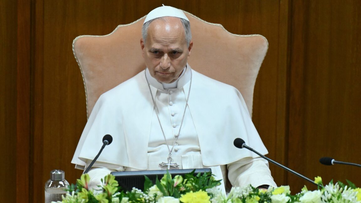 Source-feed image associated with Citing Gandalf, Pope Leo says we must "disarm" AI