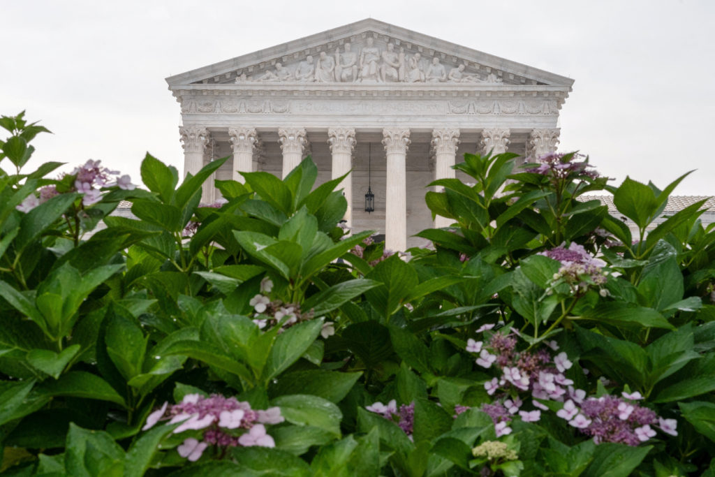 Source-feed image associated with Supreme Court strikes limits on party spending in federal elections, backing GOP appeal
