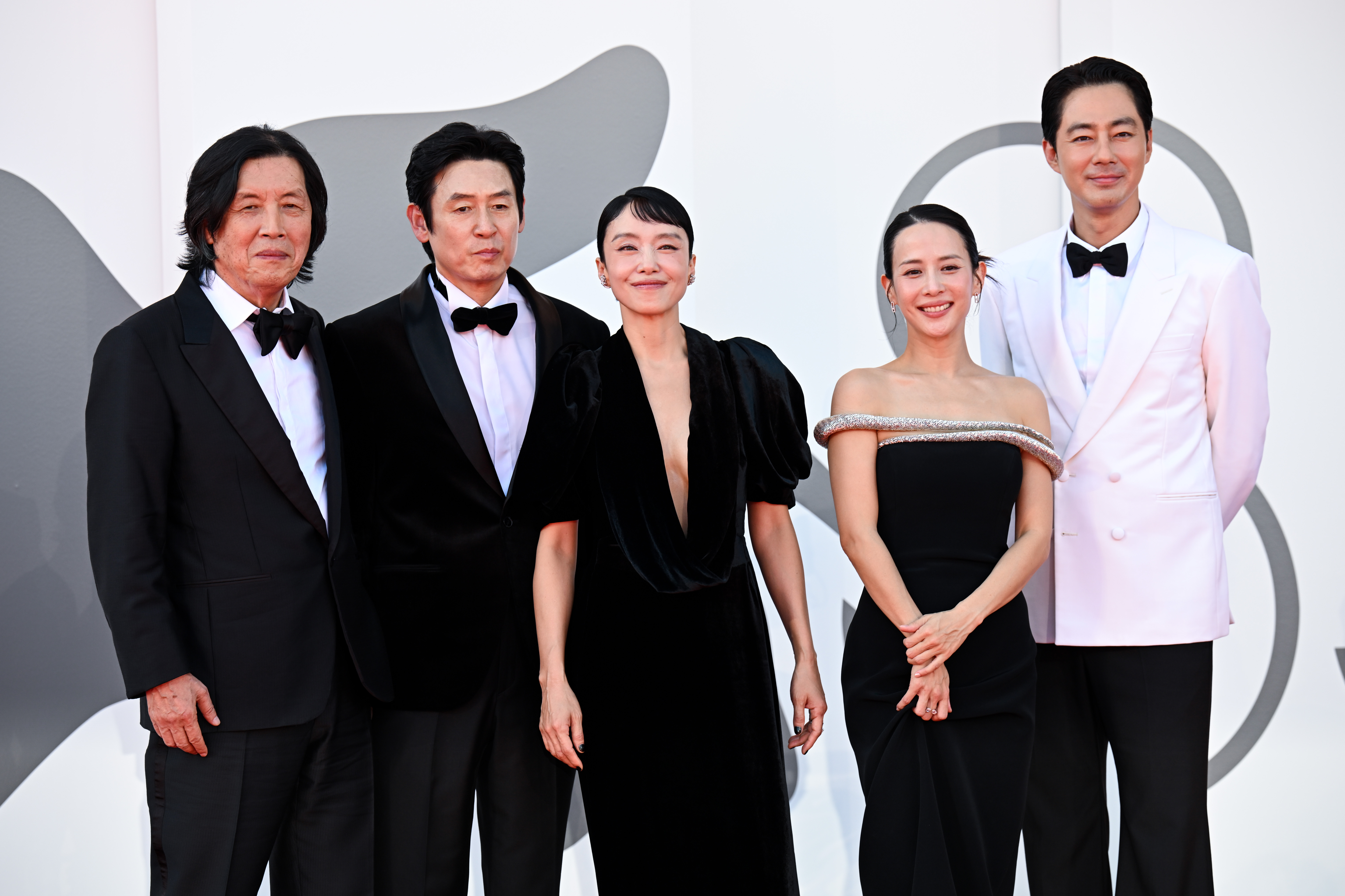 Source-feed image associated with ‘Possible Love’ Cast Sobs as Lee Chang-dong’s Epic Embraced at Venice With 6-Minute Standing Ovation