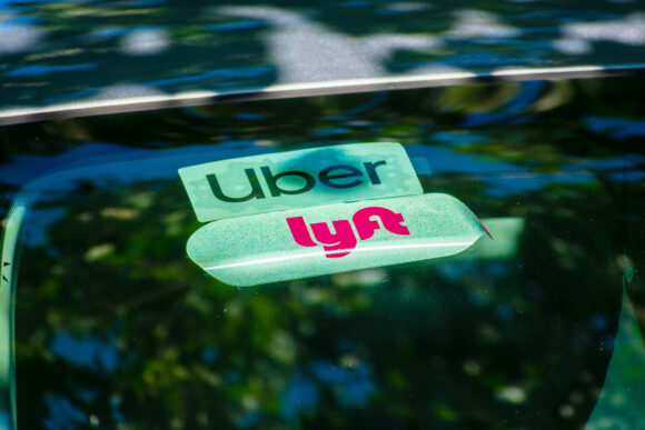 Source-feed image associated with Florida Court Says 2020 Law Gives ‘Very Broad’ Liability Immunity to Rideshare Firms