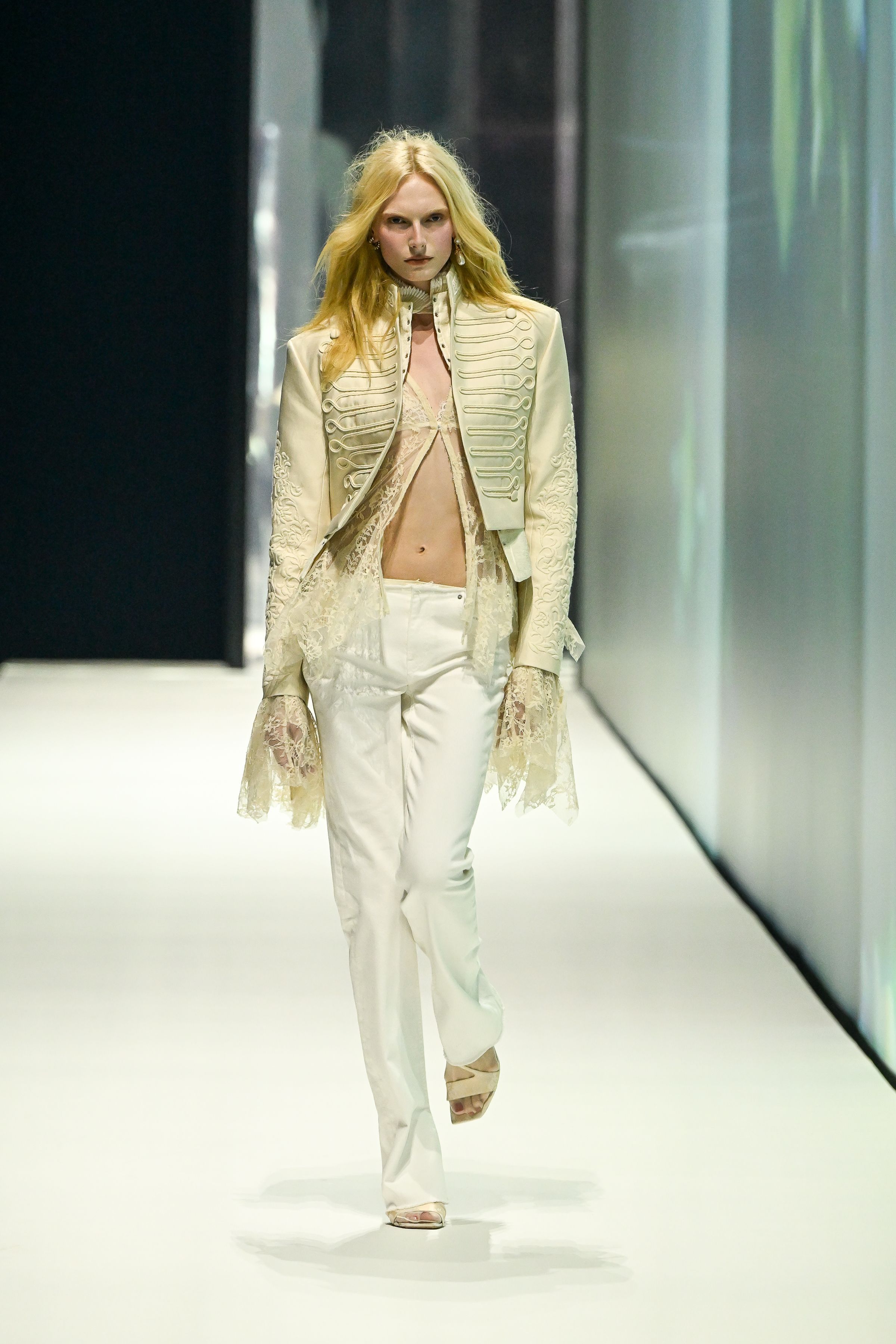 Source-feed image associated with Why Nick Knight Used AI to Create H&M’s Interactive Show