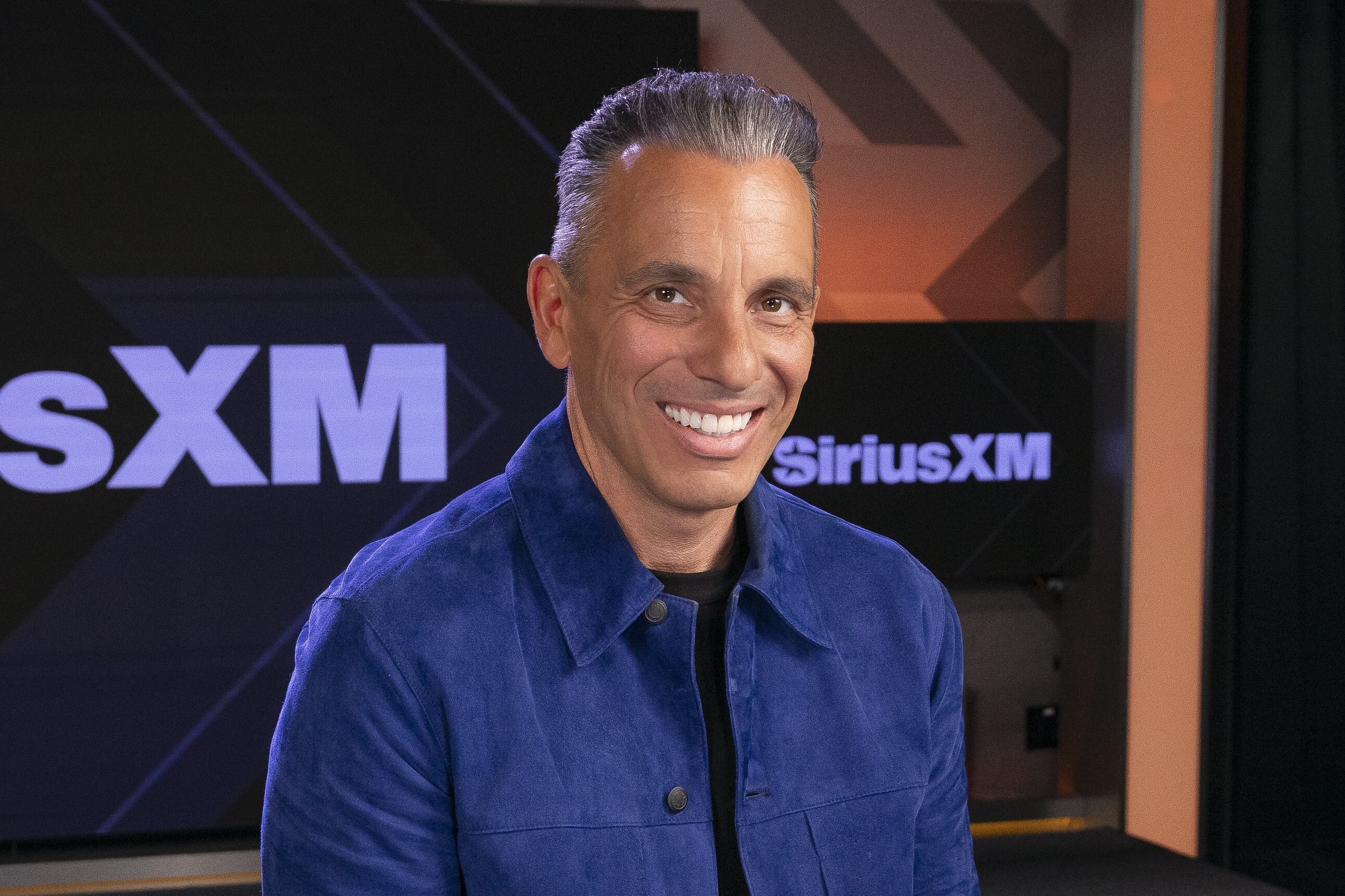 Source-feed image associated with Comedian Sebastian Maniscalco Launching New SiriusXM Interview Show With Guests Including Jerry Seinfeld and Ray Romano (EXCLUSIVE)