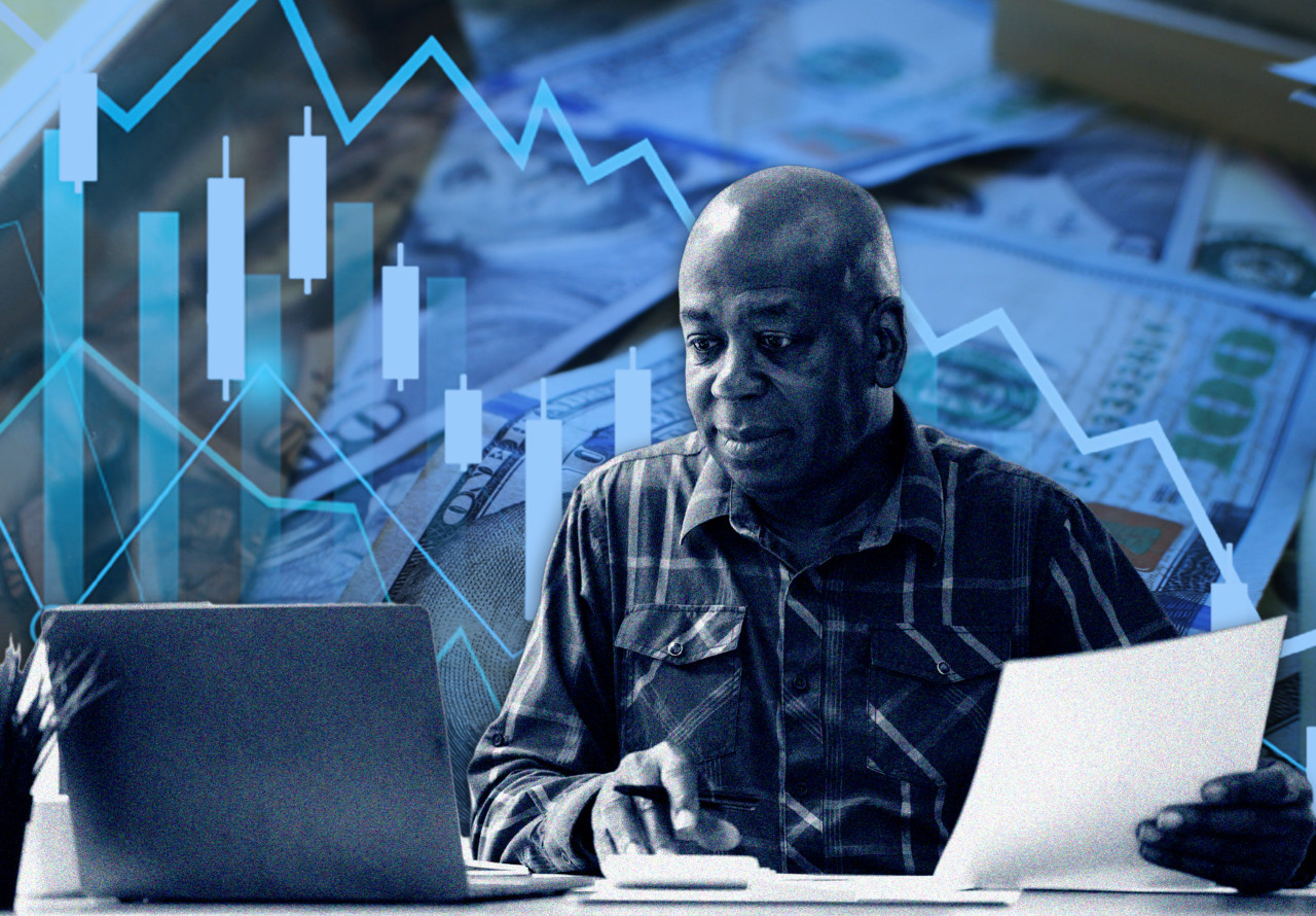 Source-feed image associated with Is it better to spend my savings now so I can delay taking Social Security? How do I choose?