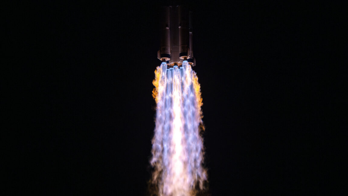 Source-feed image associated with Rocket Report: A dark day for Blue Origin; Pentagon eyes new launch site