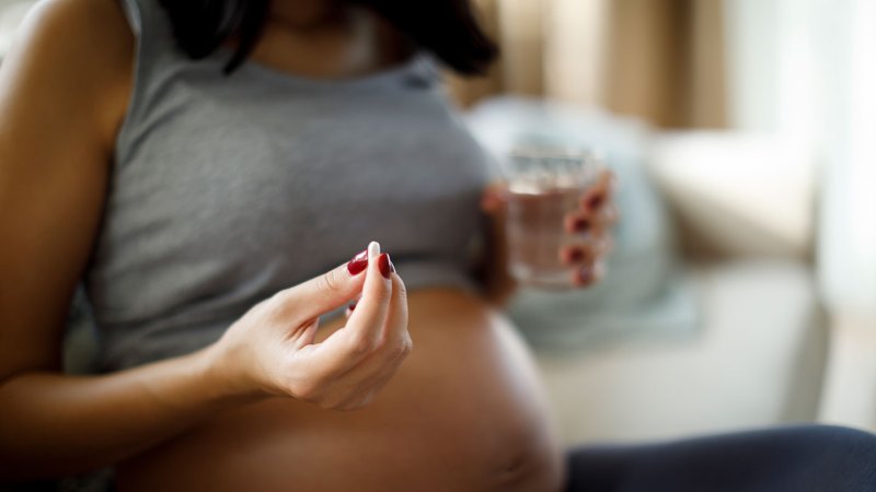 Source-feed image associated with Acetaminophen in pregnancy shows no link to autism or ADHD, again