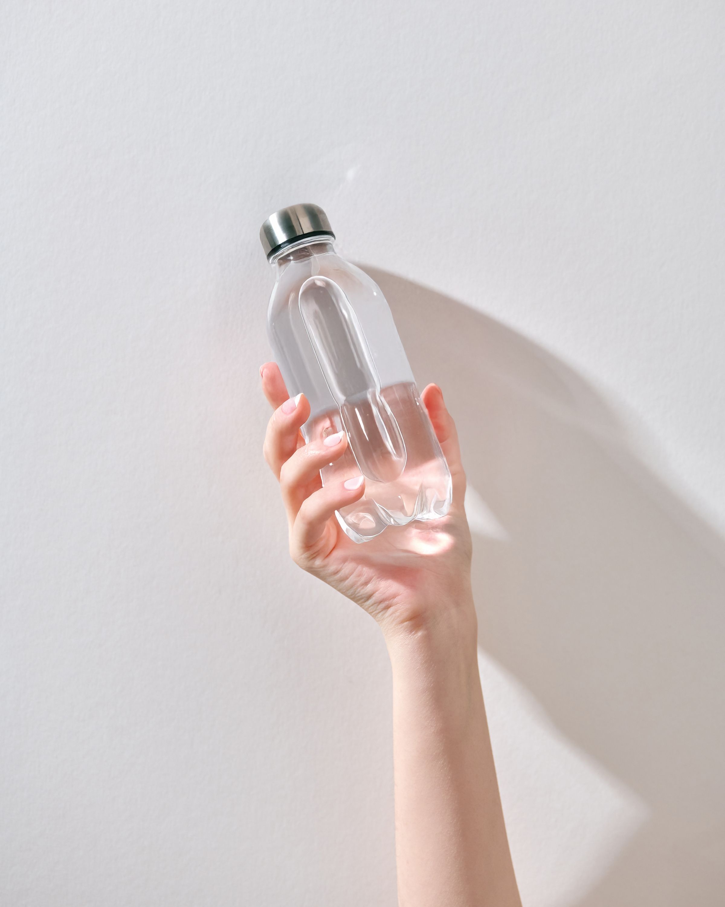 Source-feed image associated with Is Drinking Ice Water Bad for Digestion?