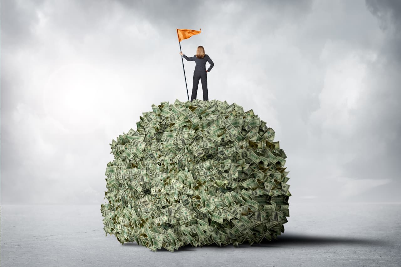 Source-feed image associated with Scared to spend your retirement money? Here’s one way to get over the fear of running out.