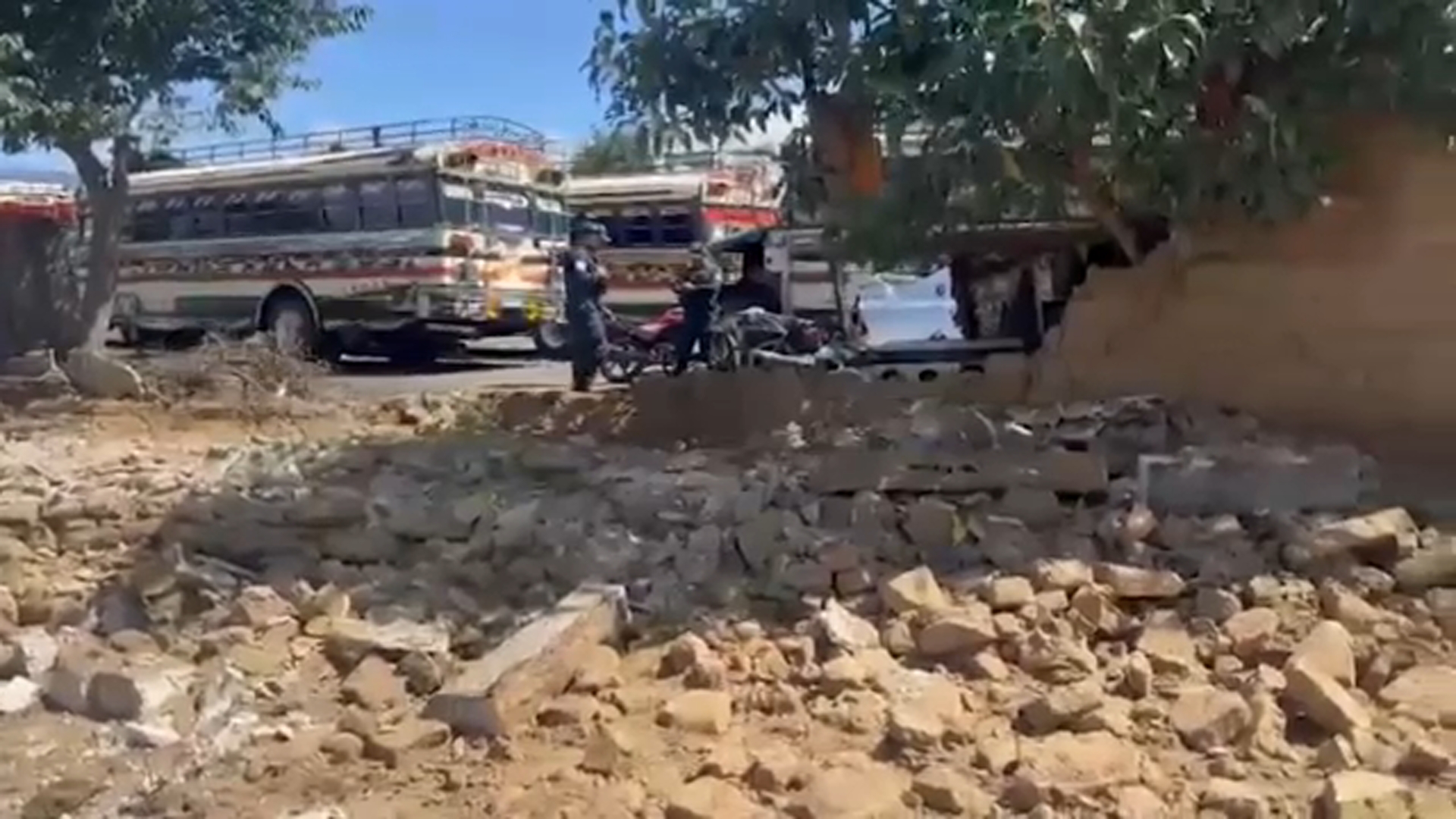 Source-feed image associated with A 7.3 earthquake hits Mexico-Guatemala border with no major damage reported; at least 2 injured