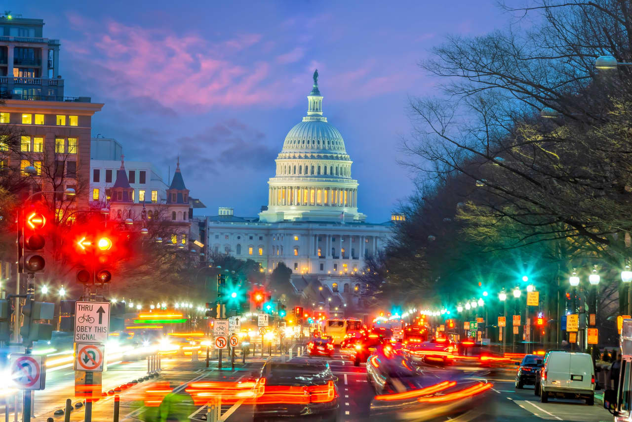 Image from linked report: Is gridlock in Washington actually good for stocks? Here’s what historical market data says.
