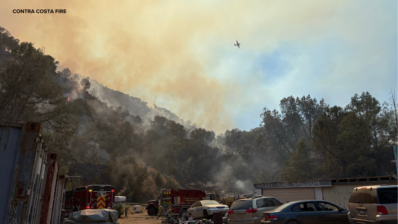 Source-feed image associated with Forward progress stopped on 4-alarm vegetation fire near Mt. Diablo, CAL FIRE says