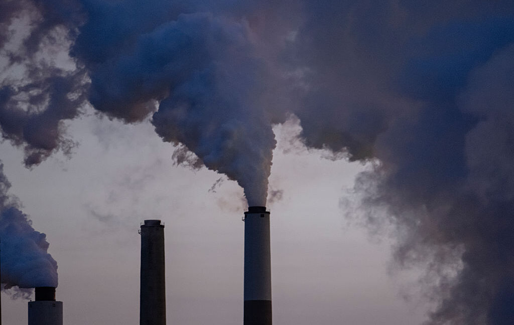 Source-feed image associated with EPA immediately sued over plans to repeal climate rules for power plants
