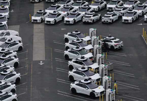 Source-feed image associated with US Aims to Set Guardrails for Autonomous Vehicle Behavior