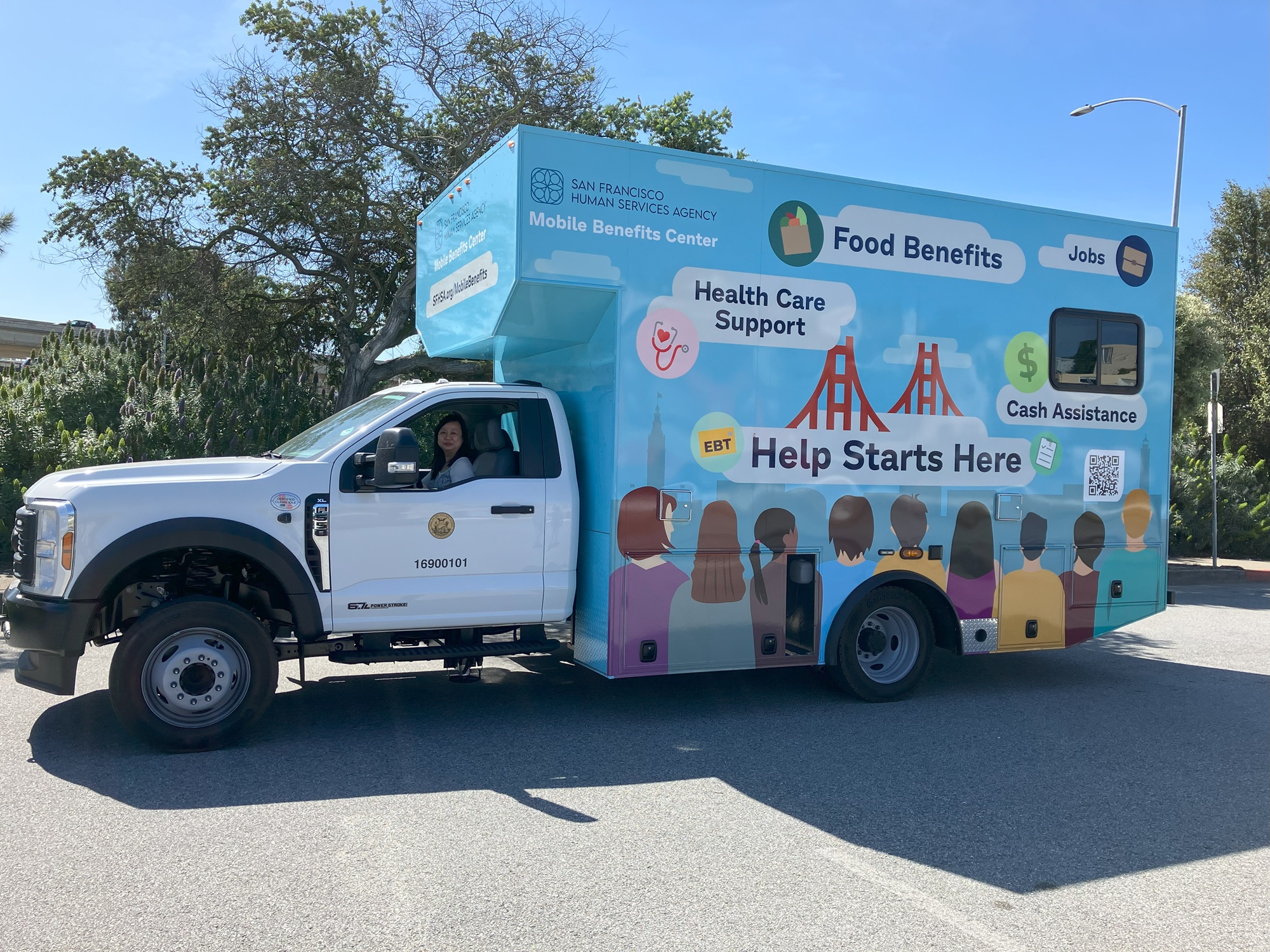 Source-feed image associated with Need to Apply for Benefits Like CalFresh? In SF, You Can Do It on This Truck