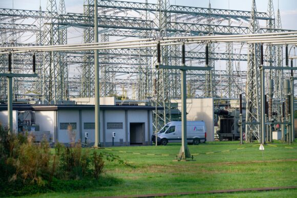 Source-feed image associated with German Police Detain Suspect After Sabotage Attacks on Power Grid
