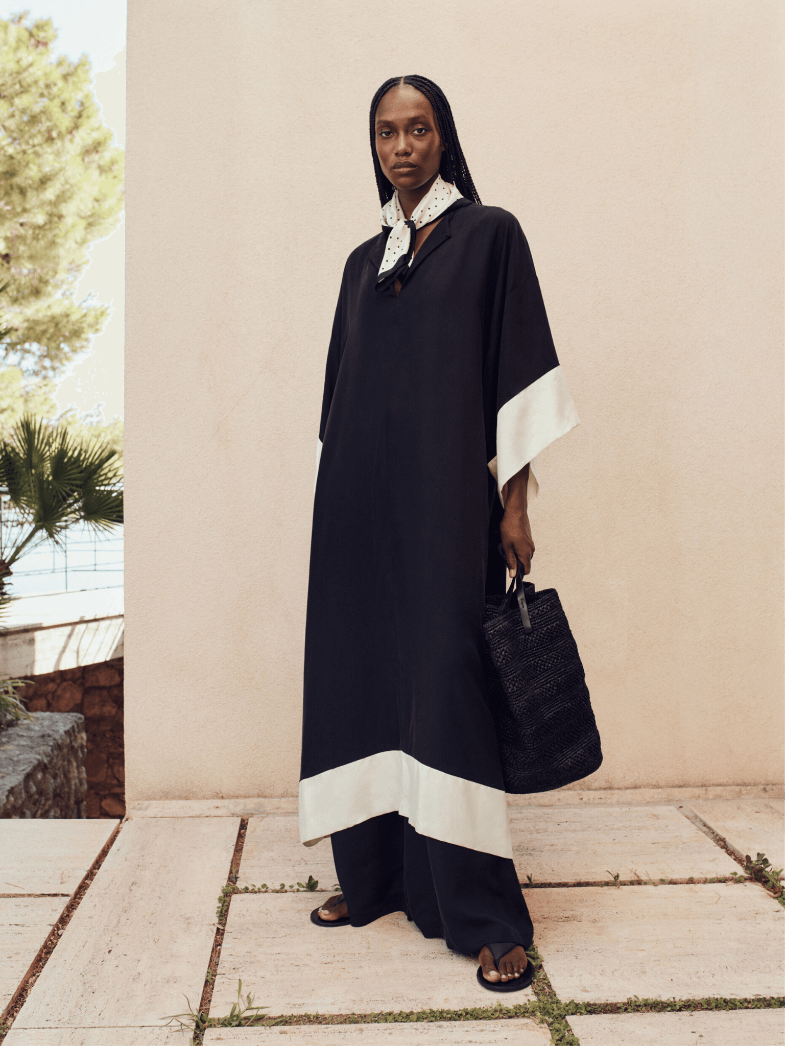 Source-feed image associated with 6 Effortless Ways to Wear the Caftan Beyond the Beach