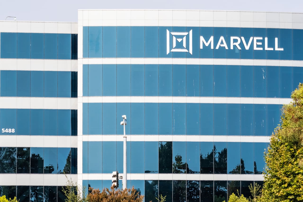 Source-feed image associated with Marvell is boosting its forecasts, but that’s not enough to lift its stock