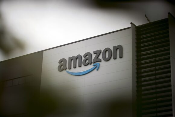 Source-feed image associated with Amazon Sued by FTC Over Claims It Misled Advertisers on Pricing