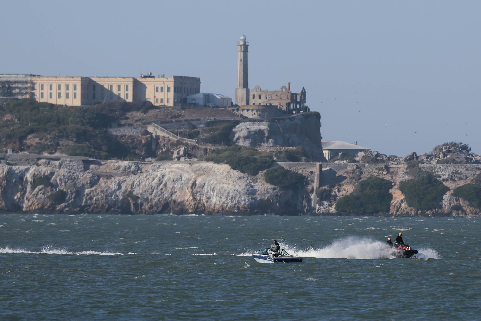 Source-feed image associated with Search for Victims of Capsized Boat Near Alcatraz to Suspend at Sunset