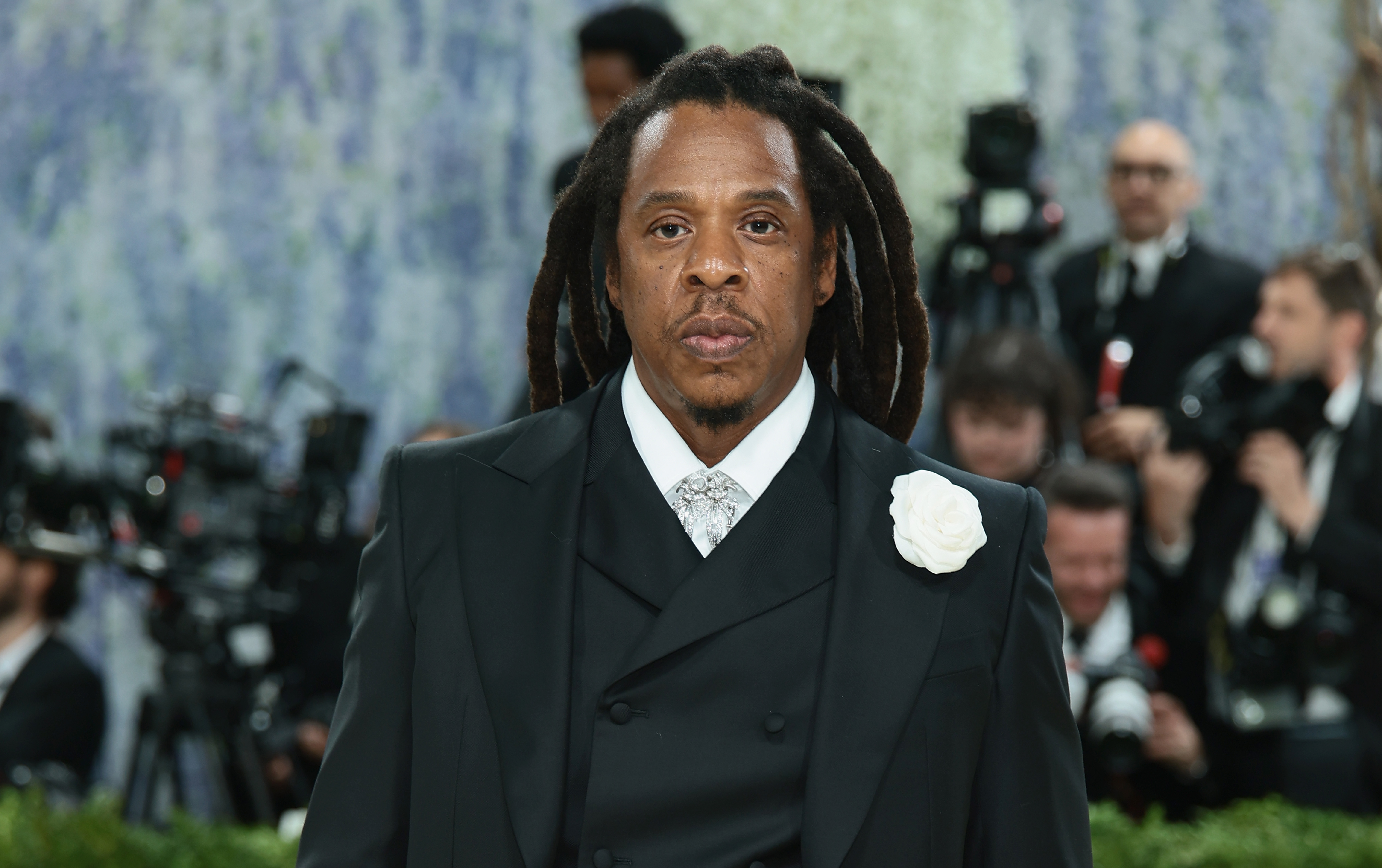 Source-feed image associated with Jay-Z’s Third Yankee Stadium Concert Plagued by Hours-Long Delay After Security Breach — ‘We Didn’t Want People to Get Trampled’