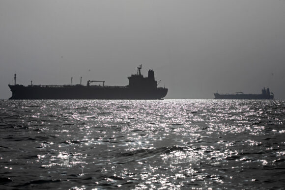 Source-feed image associated with Still Too Risky to Move Seafarers From Gulf, UN Agency Boss Says