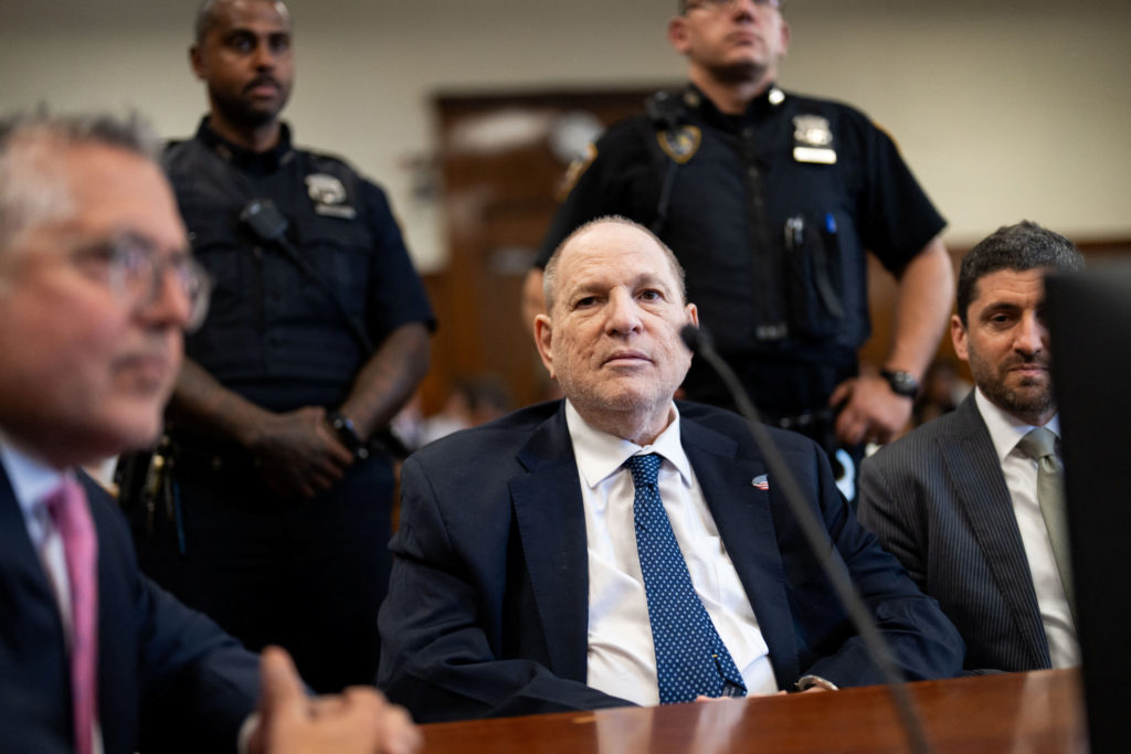 Source-feed image associated with Weinstein's New York rape charge dropped after accuser says she can't endure a 4th trial