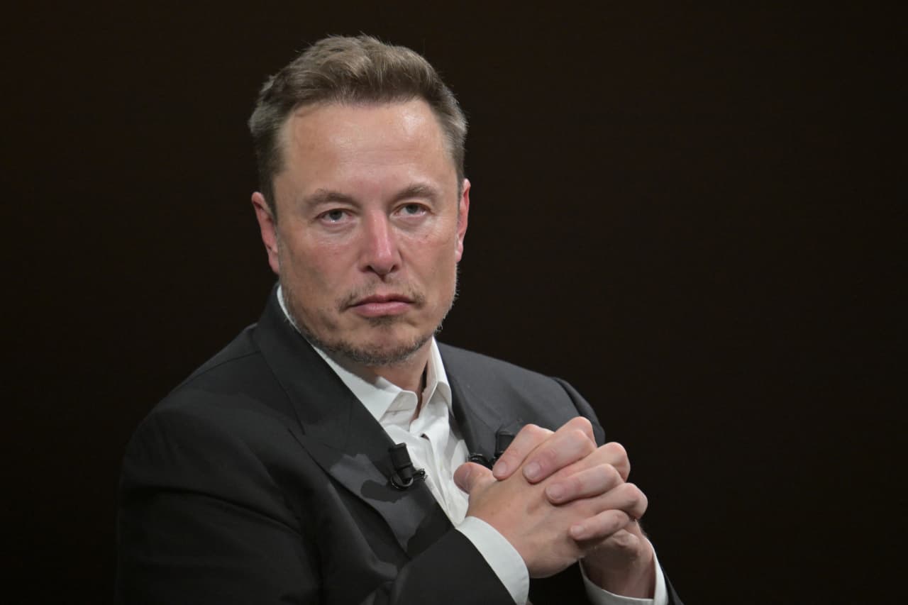 Source-feed image associated with Elon Musk makes sky-high trillion-dollar forecast for SpaceX revenue