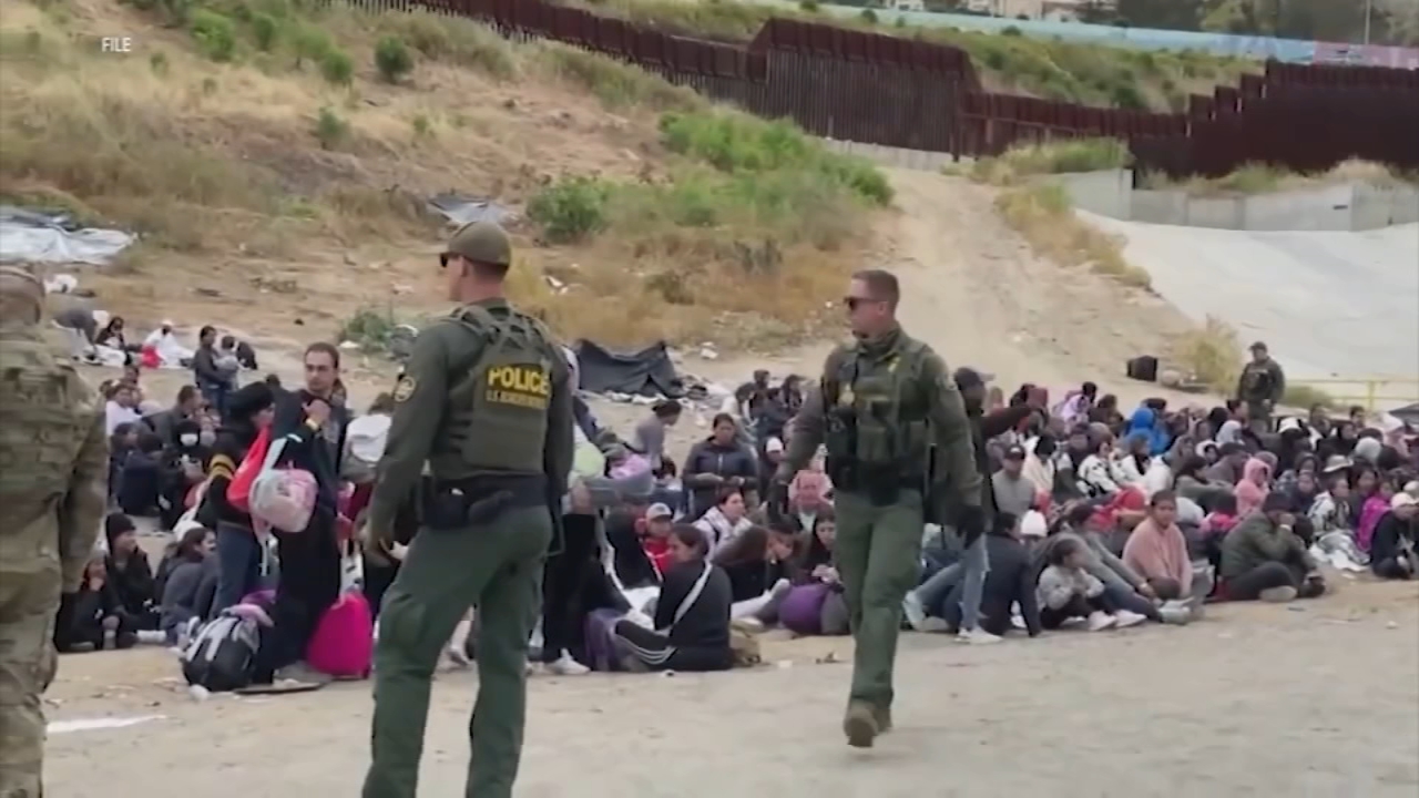 Source-feed image associated with DOJ swears in 82 immigration judges in record hiring push, explicitly calls for 'deportation' in ad
