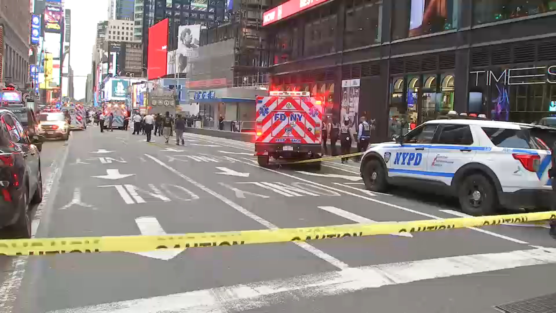 Source-feed image associated with New York City shooting: Woman shot by police after stabbing 2 in Times Square, NYPD says