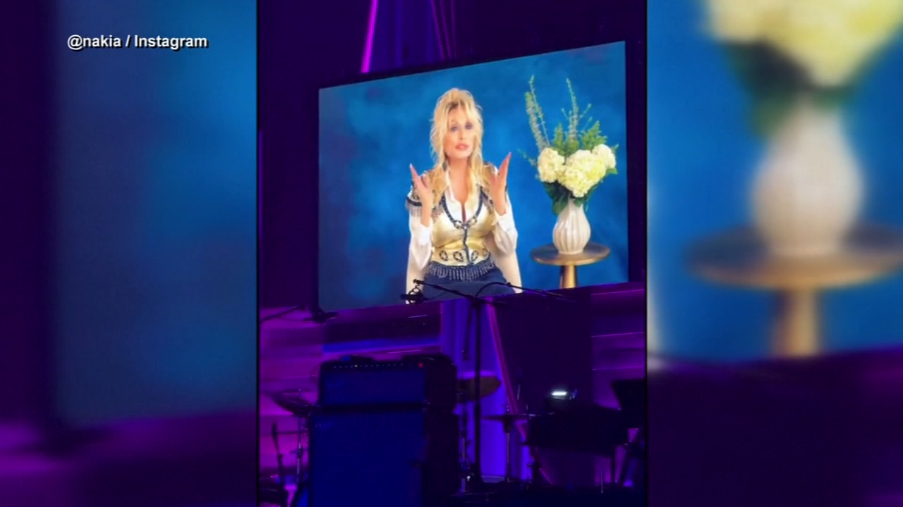 Source-feed image associated with Dolly Parton tribute: Americana Music Association gives singer Lifetime Achievement Award after death