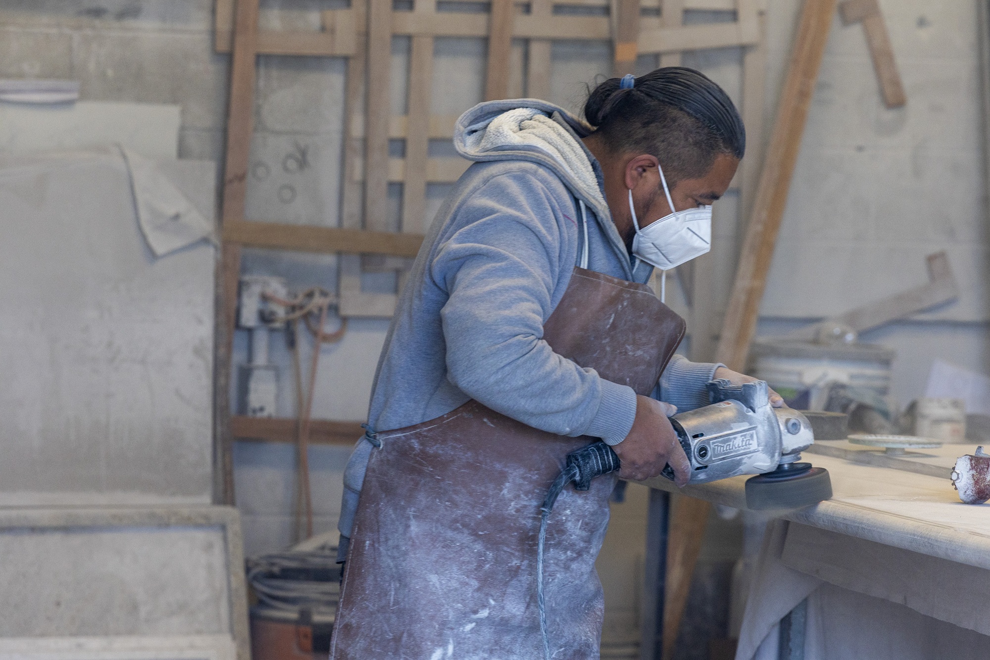 Source-feed image associated with California Regulators Unveil Plan to Ban New Quartz Countertops Amid Rising Worker Deaths