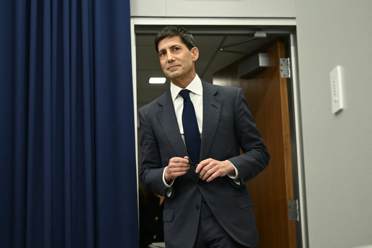 Source-feed image associated with Kevin Warsh launches his push to change how the Fed operates