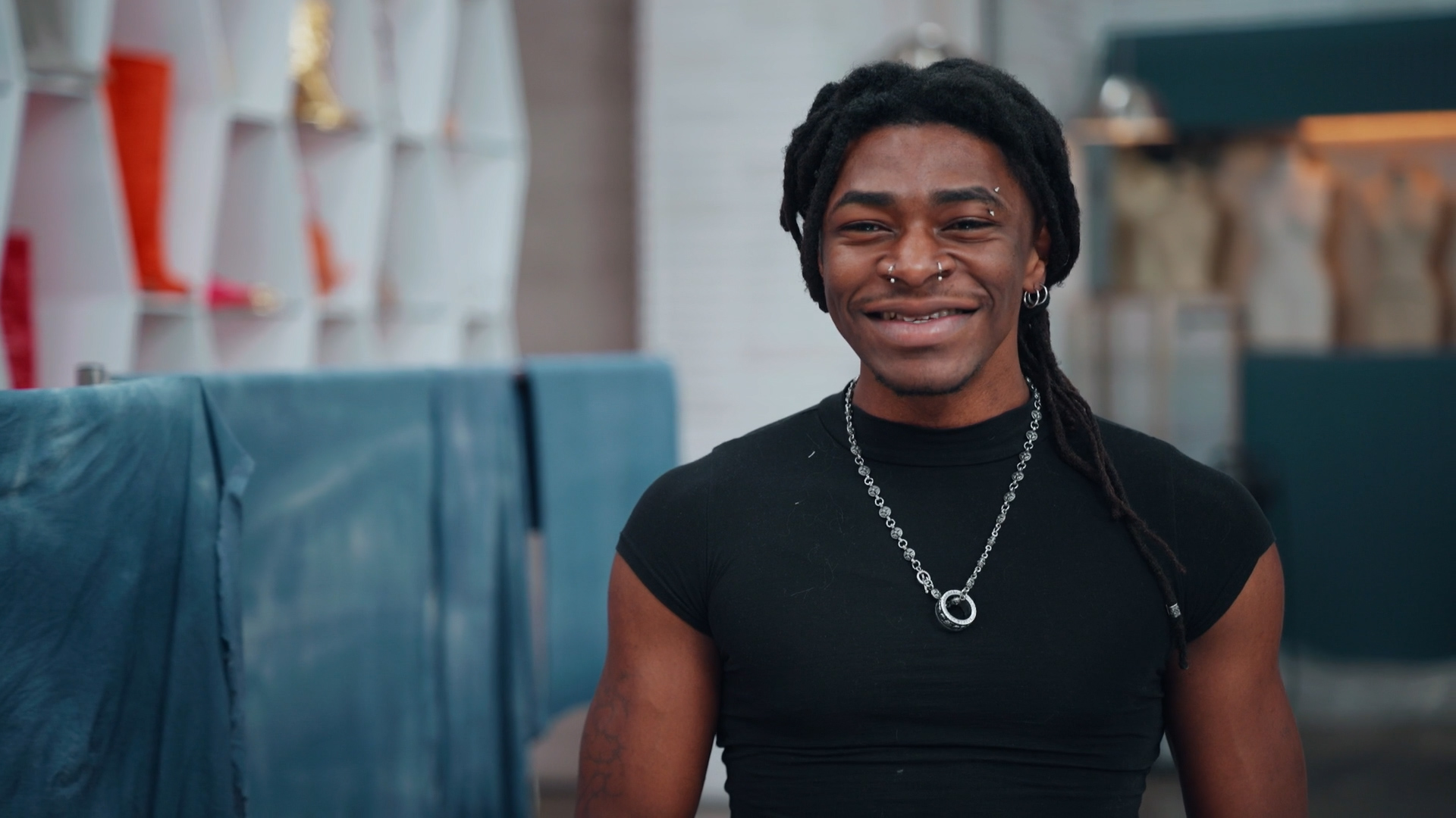 Source-feed image associated with 'Project Runway' contestant Naheim Muhammad talks paper towel fashion, critiques from judges
