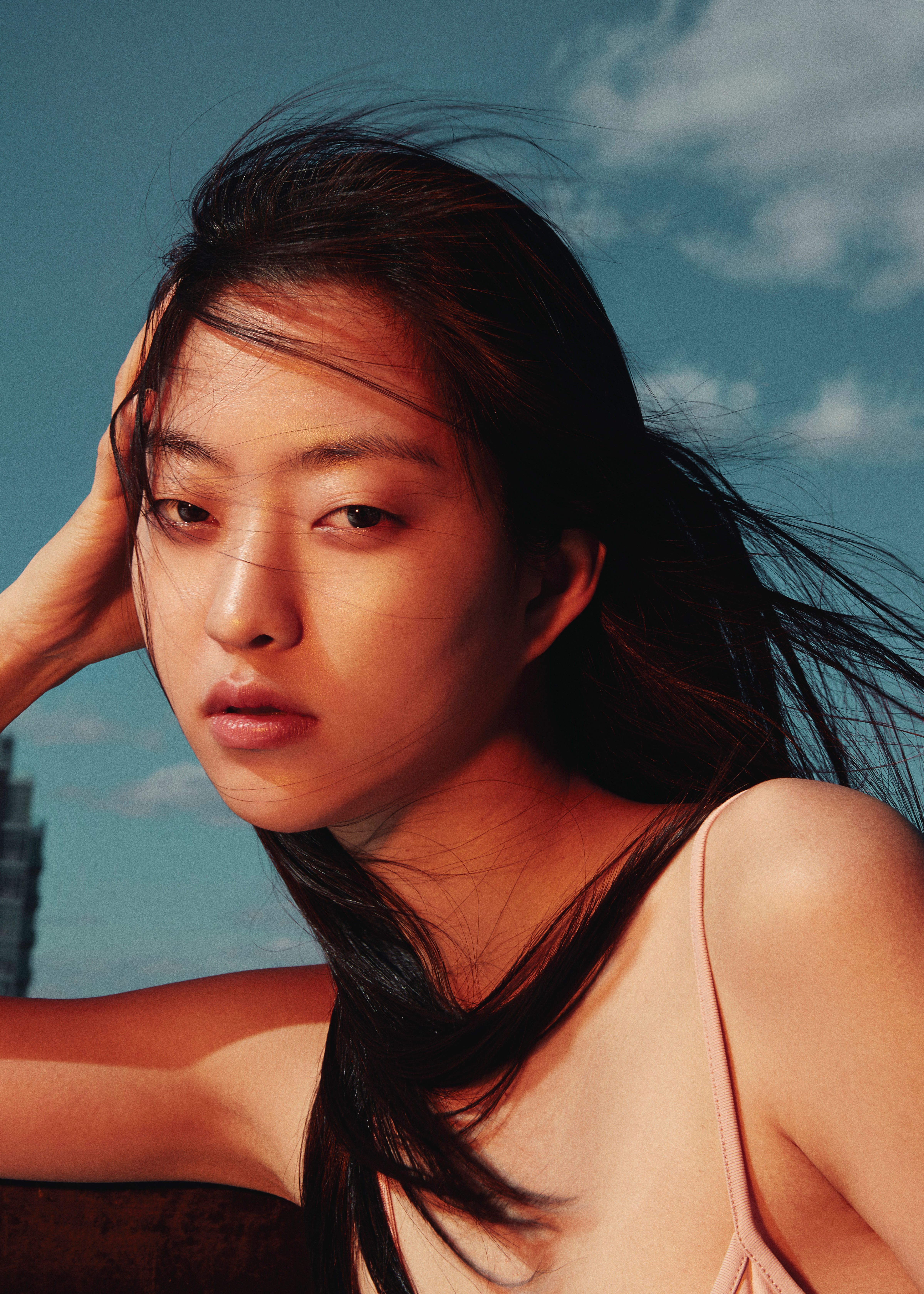 Source-feed image associated with 6 Steps to Glass Skin, According to K-Beauty Experts