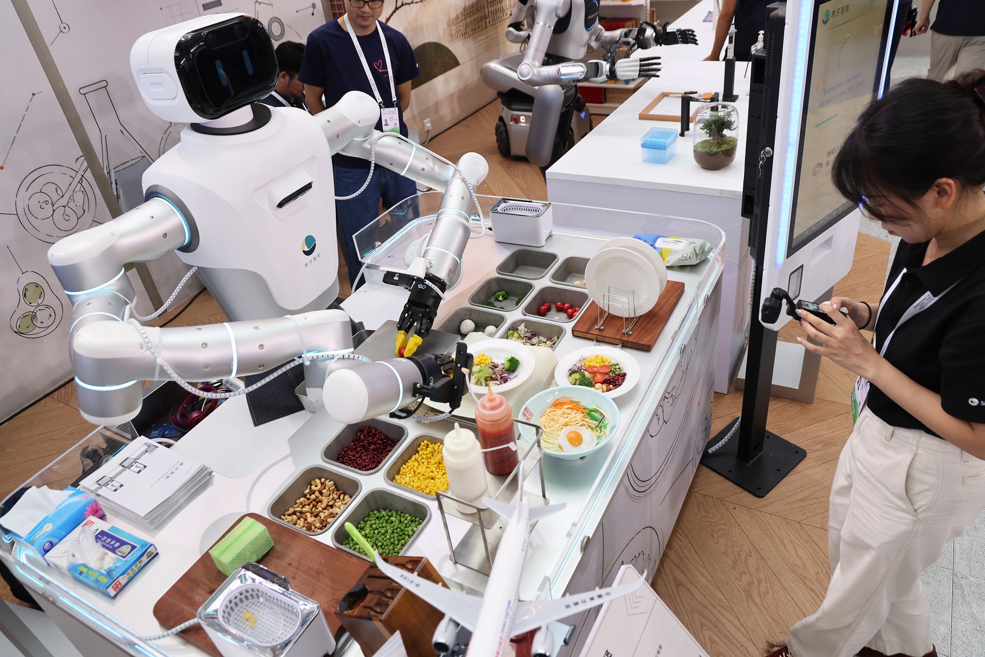 Source-feed image associated with San Mateo County Could Be First to Regulate Humanoid Robots for Commercial Use