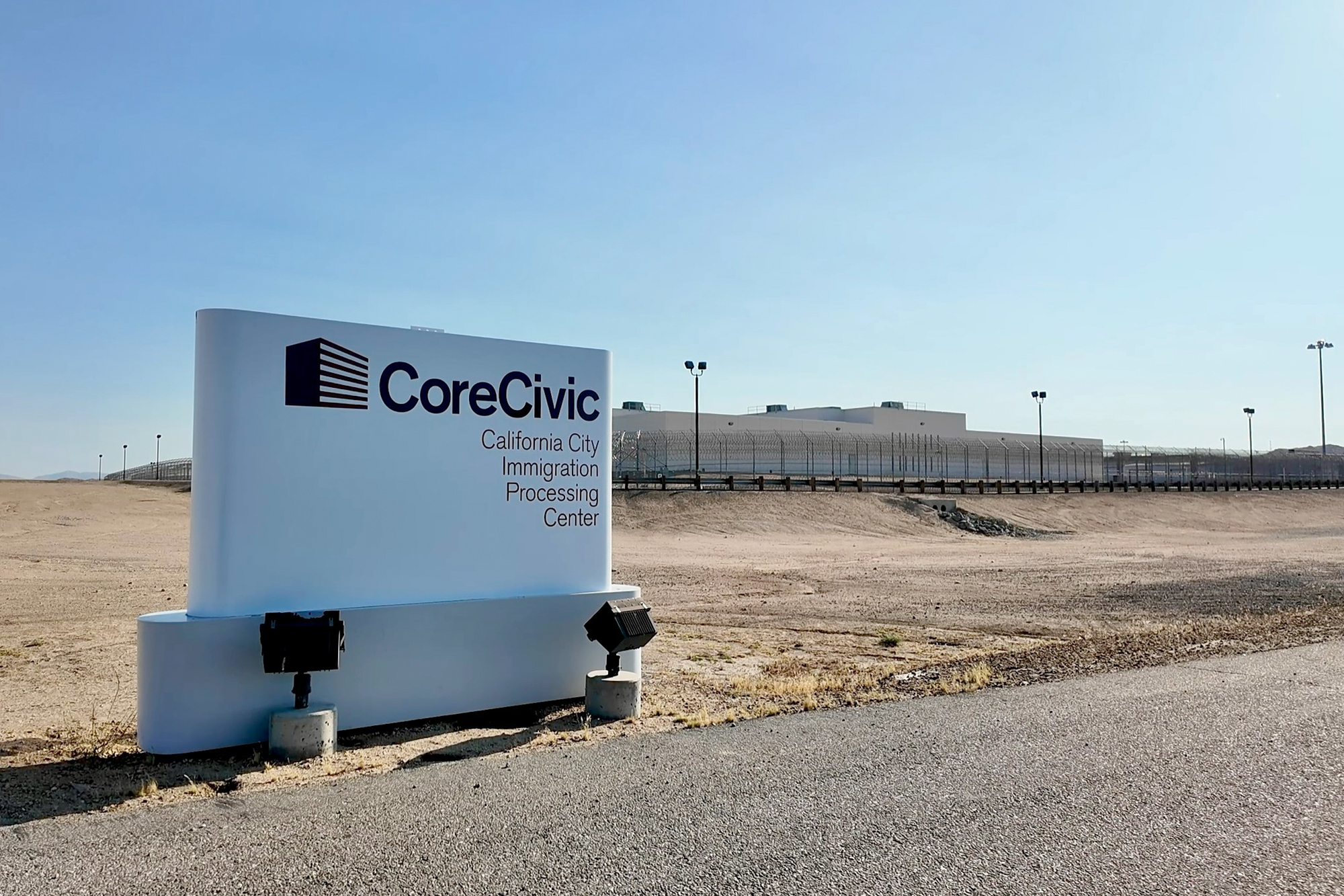 Source-feed image associated with A Judge Sent a Doctor to Evaluate California’s Largest ICE Detention Center. What He Found