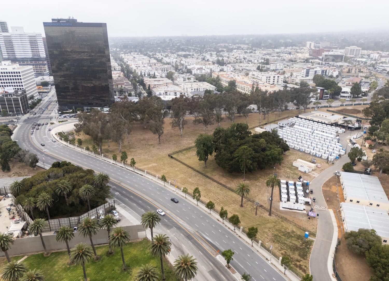 Source-feed image associated with VA promise of 800 new homes on West L.A. campus this year shrinks to 260