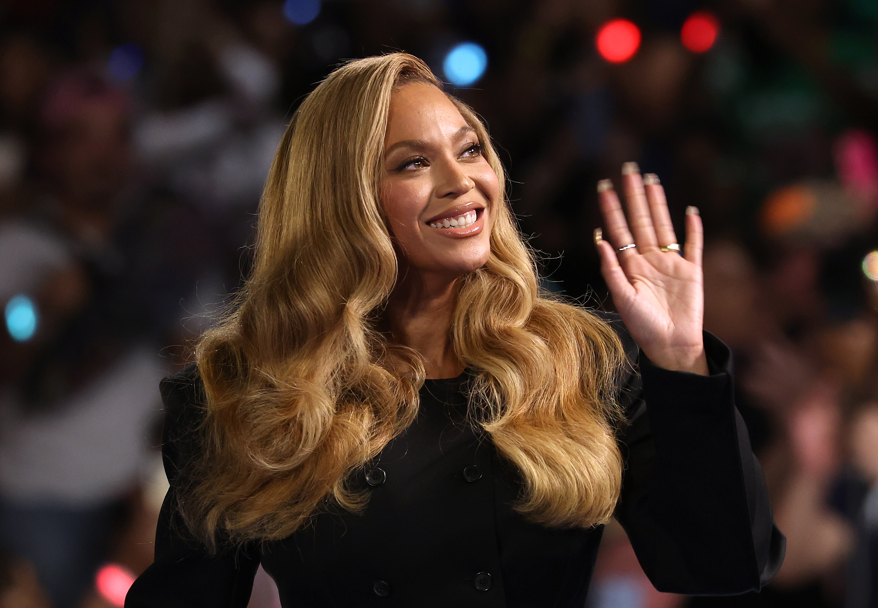 Source-feed image associated with Beyoncé Announces $1 Million Donation for Earthquake Relief Efforts in Colombia