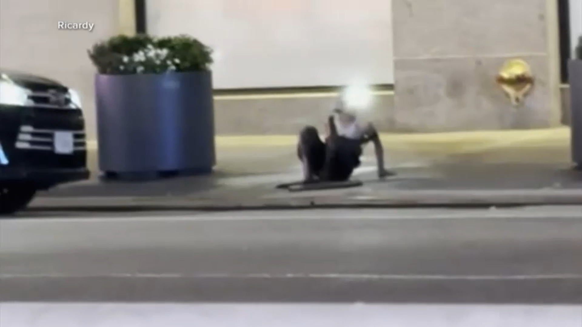 Source-feed image associated with NYPD reveals new details after people seen crawling out of manhole near Penn Station, says sewer scavengers are migrants