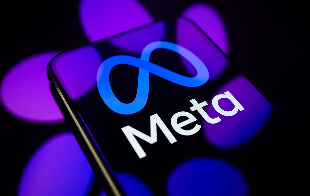 Source-feed image associated with Disable autoplay and infinite scroll or risk massive fines, EU tells Meta