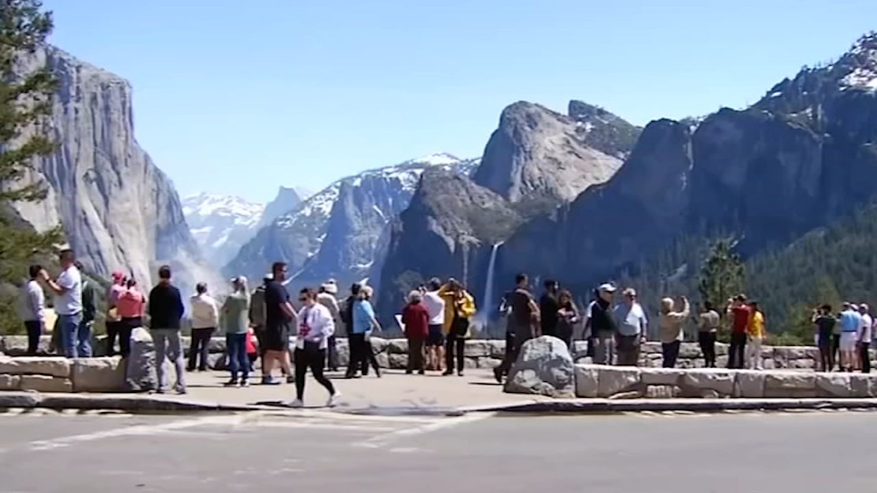 Source-feed image associated with What to know before going to Yosemite as crowds surge after reservation system ends