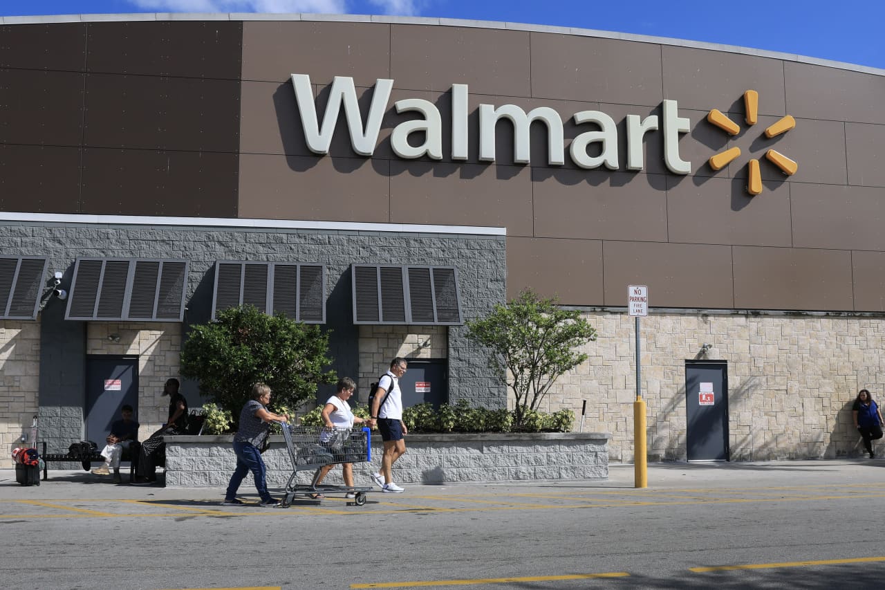 Source-feed image associated with Walmart’s stock was once a market darling. Now its tech-fueled valuation faces a reality check.