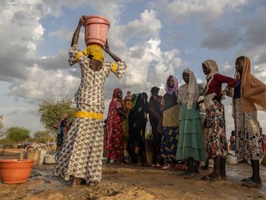 Source-feed image associated with Nearly 118 million people were displaced by conflict, persecution last year, UN says
