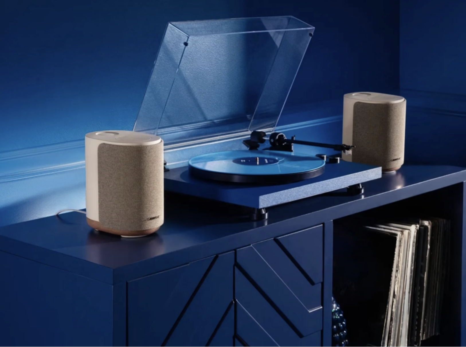 Source-feed image associated with Bose Wants to Be the Centerpiece of Your Living Room Again With the Lifestyle Ultra Speaker