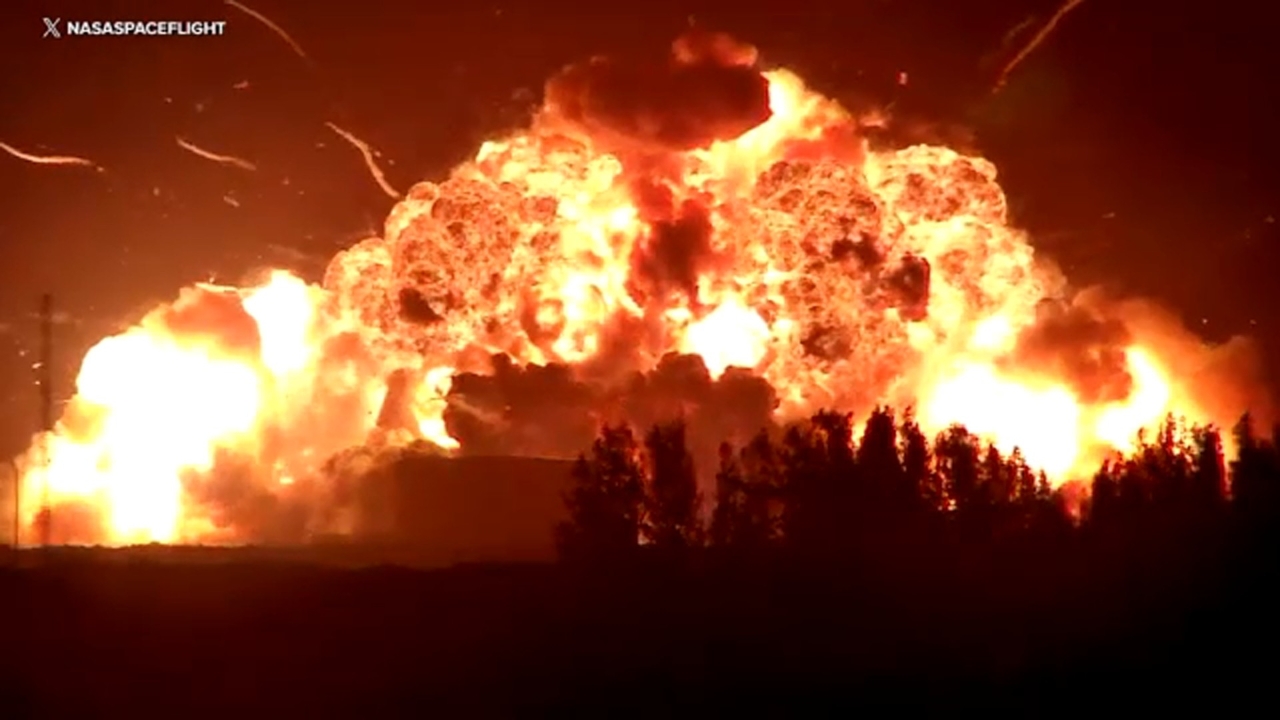 Source-feed image associated with Blue Origin rocket explodes during test at Cape Canaveral