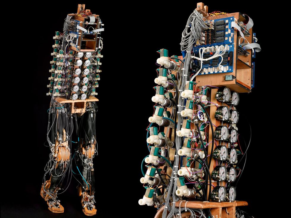 Source-feed image associated with This DIY Bipedal Robot Used Pneumatic “Air-Muscles” Instead of Motors