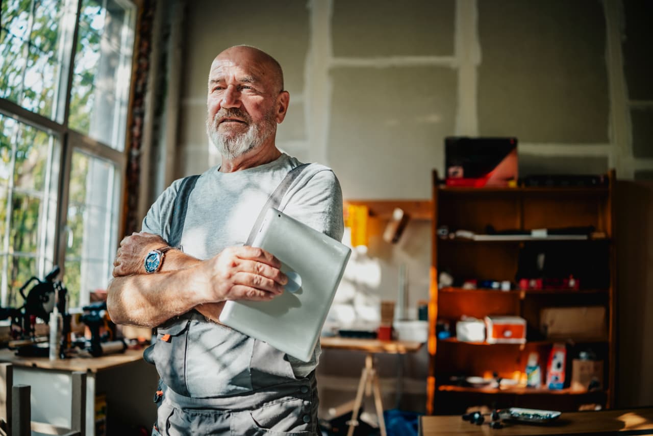 Source-feed image associated with ‘I’m in my peak earning years’: I’m working beyond 70. Will that help increase my Social Security?