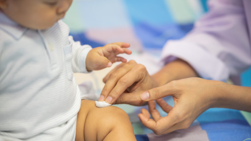 Source-feed image associated with Doctors groups release vaccination guidelines ahead of respiratory illness season