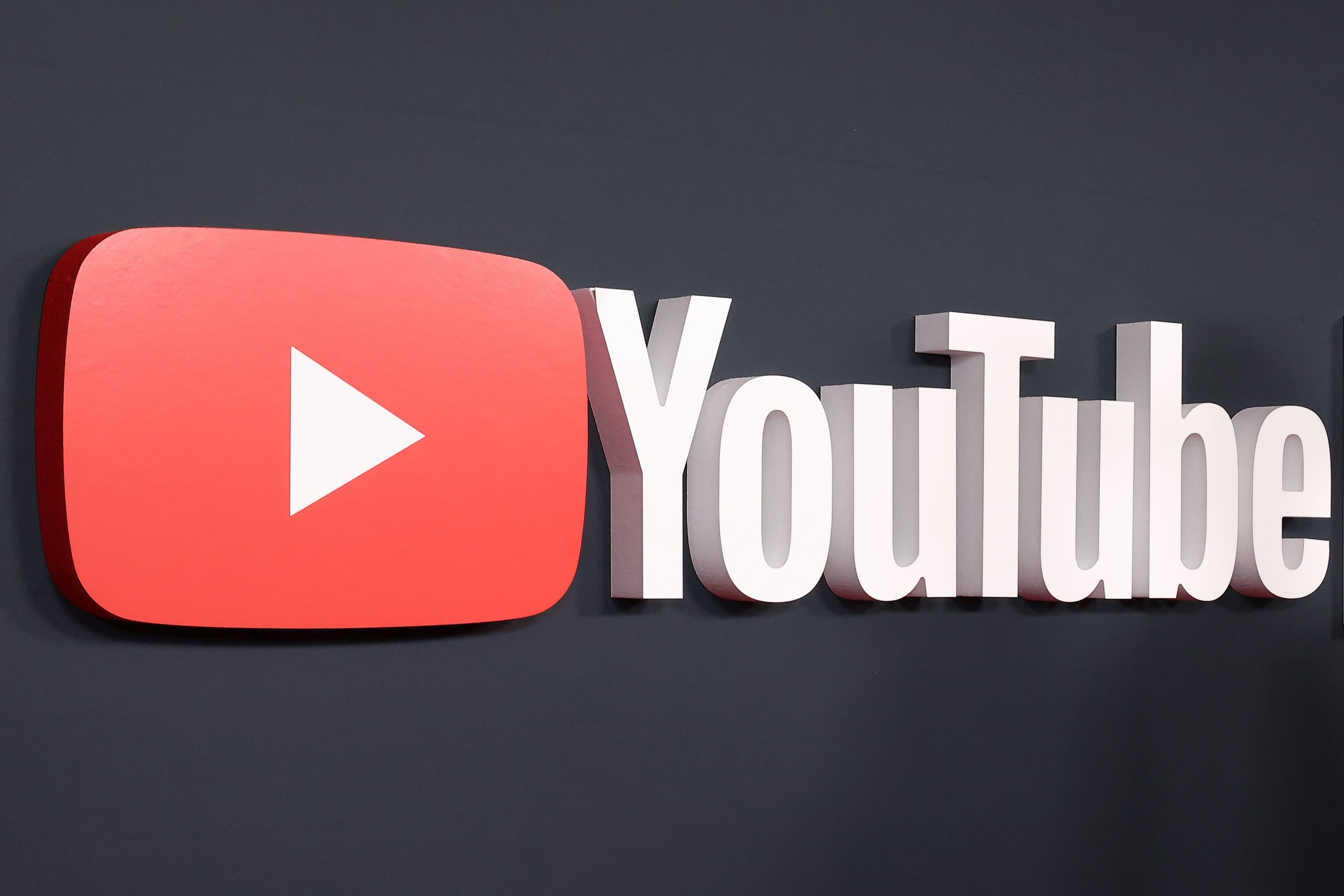 Source-feed image associated with YouTube Ad Sales Keep Growing at Healthy Clip, Rising 13% to $11 Billion in Q2